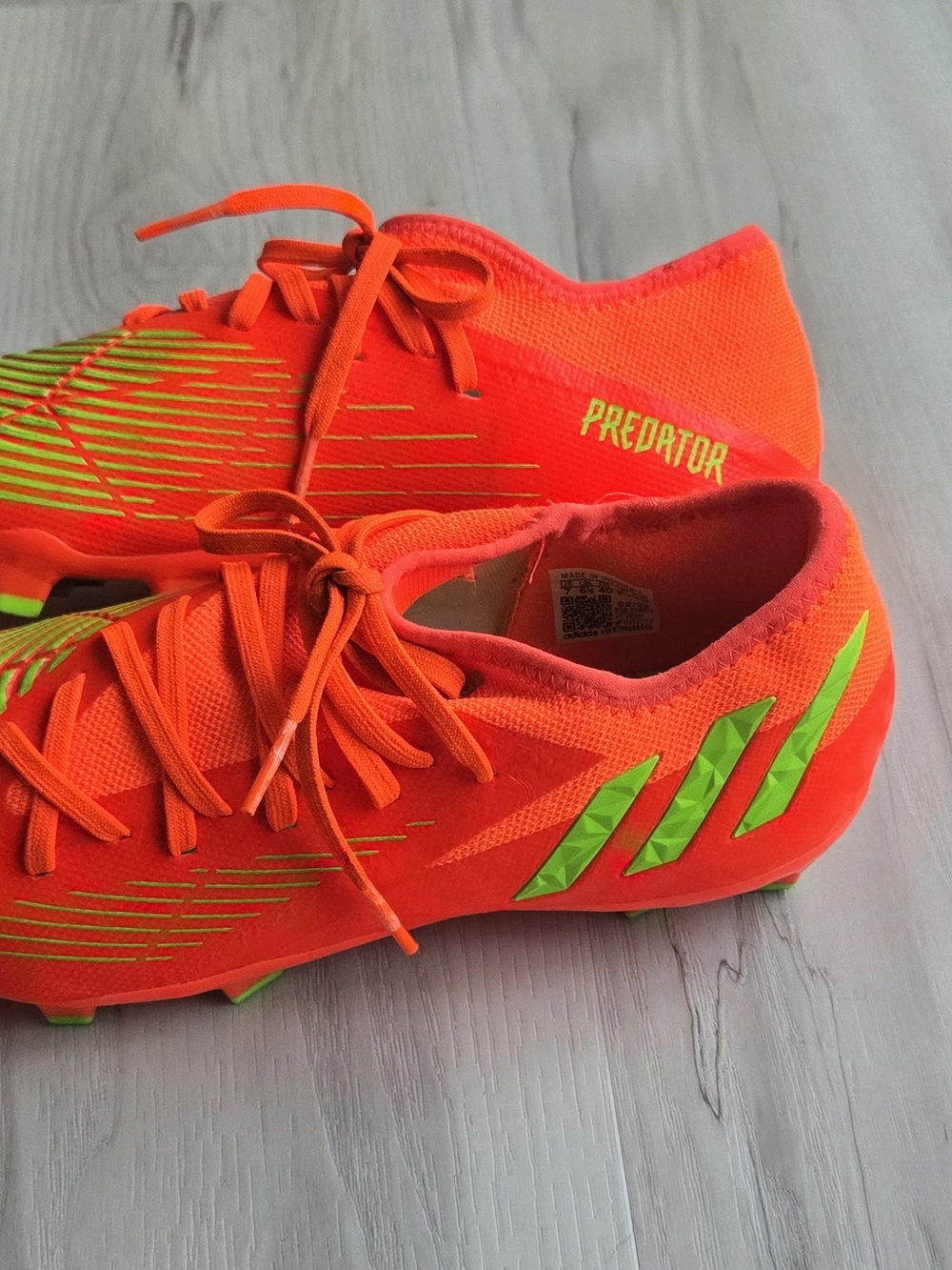 Kids Soccer Cleats - Neon Orange/Green